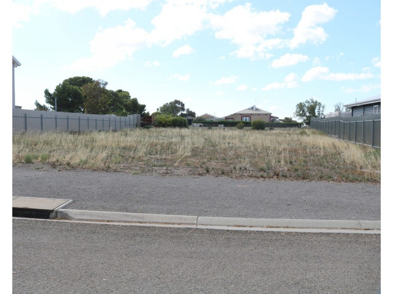 15 WELLINGTON DRIVE, Port Julia SA 5575