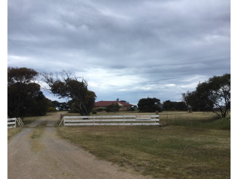 3707 St Vincent Hwy, Stansbury SA 5582