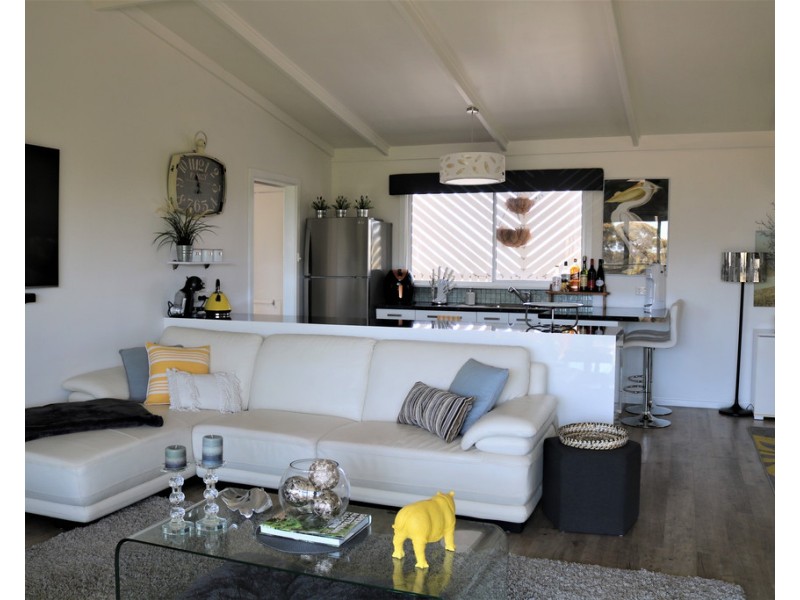 3 BUTTFIELD AVENUE, Port Vincent SA 5581