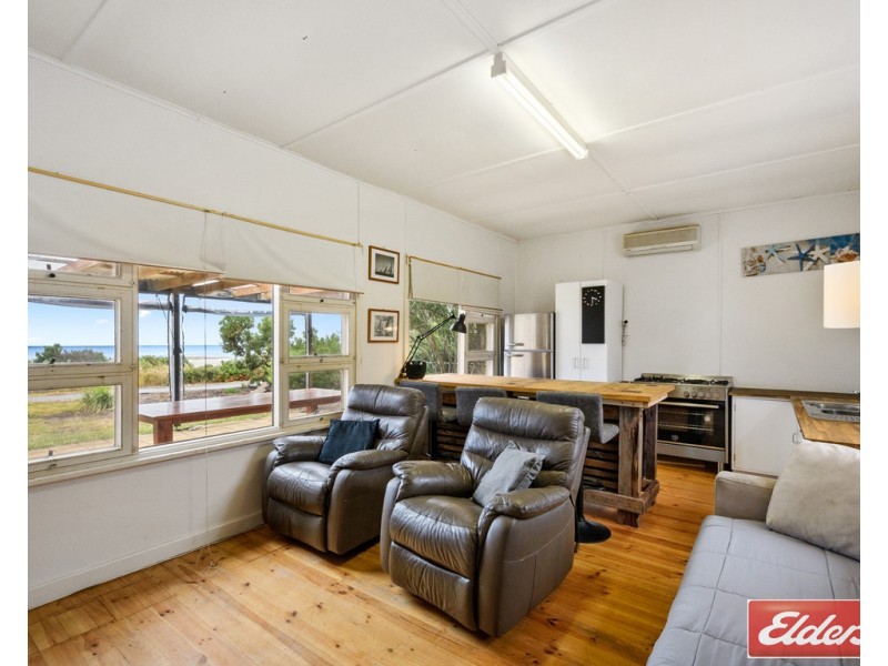 21 MINLACOWIE ROAD, Port Vincent SA 5581