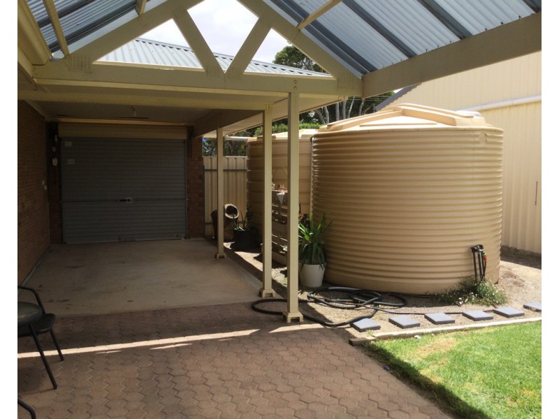 4 Clinton Road, Maitland SA 5573