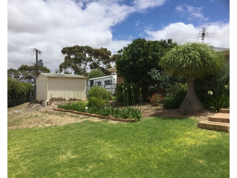 4 Clinton Road, Maitland SA 5573