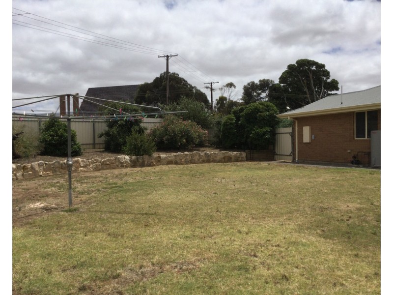 4 Clinton Road, Maitland SA 5573