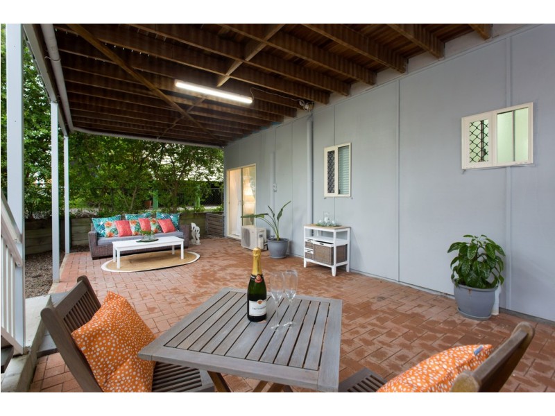 32 Eleanor Street, Carina QLD 4152