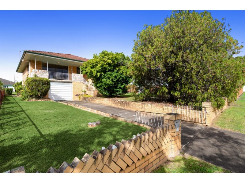 15 Chater Street, Carina QLD 4152