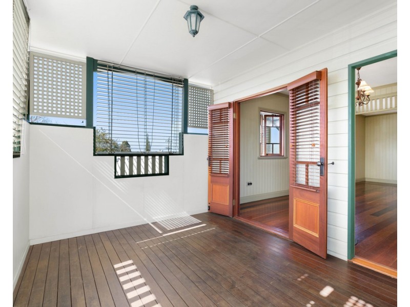 6 Birdwood Road, Carina Heights QLD 4152