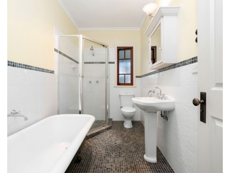 6 Birdwood Road, Carina Heights QLD 4152