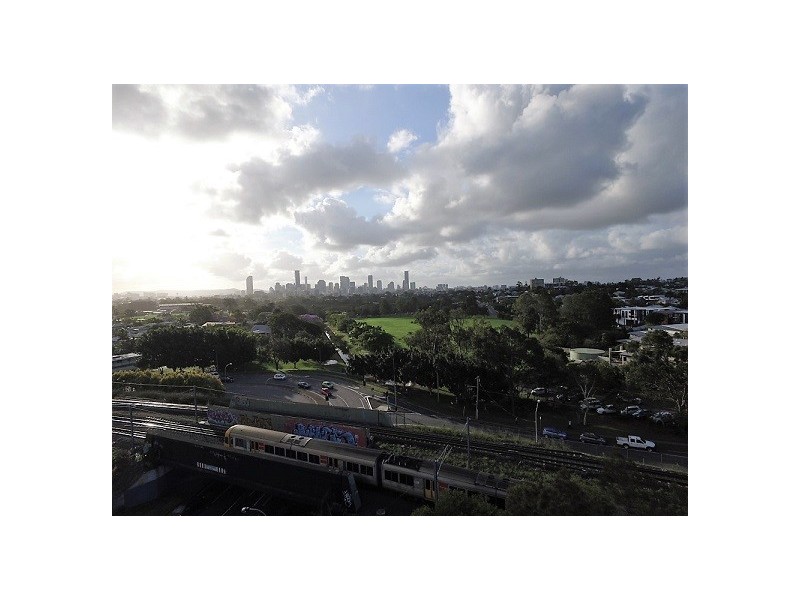 5 Waite Street, Norman Park QLD 4170