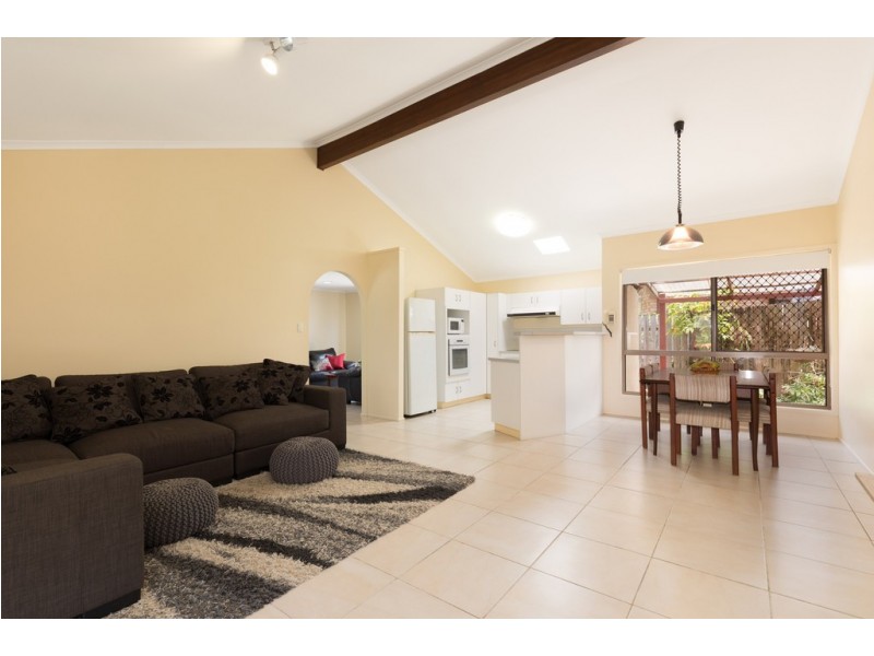 48 Modred Street, Carindale QLD 4152