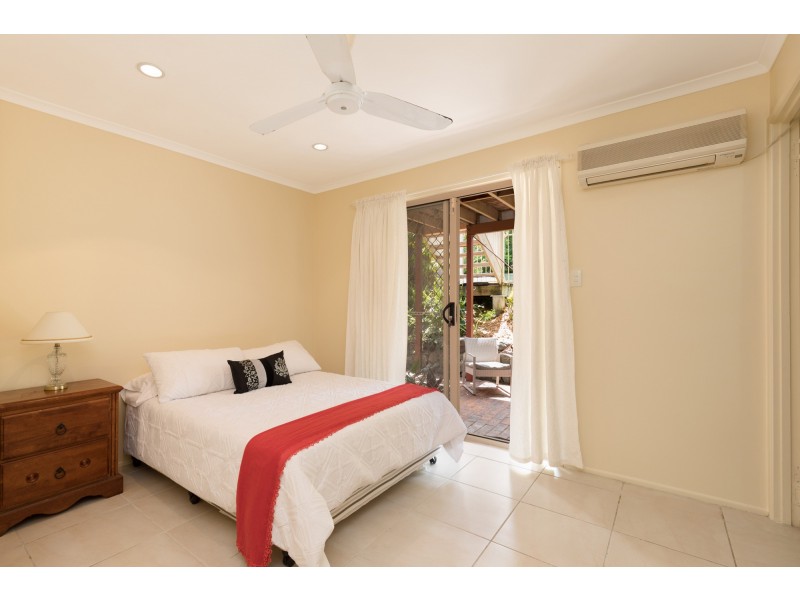 48 Modred Street, Carindale QLD 4152