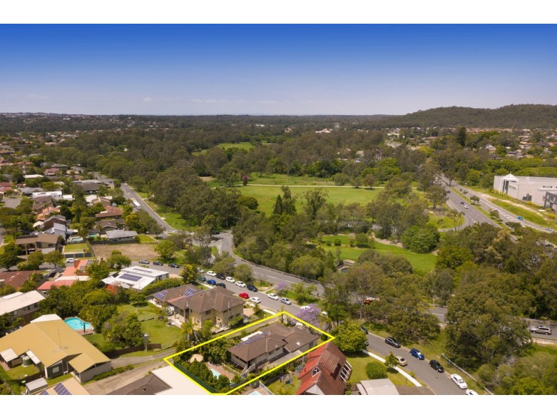 48 Modred Street, Carindale QLD 4152