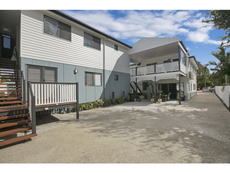99 Riding Road, Hawthorne QLD 4171