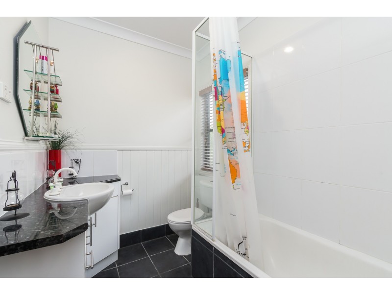 99 Riding Road, Hawthorne QLD 4171