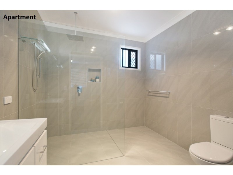 99 Riding Road, Hawthorne QLD 4171