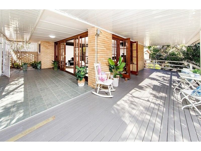 6 Chater Street, Carina QLD 4152