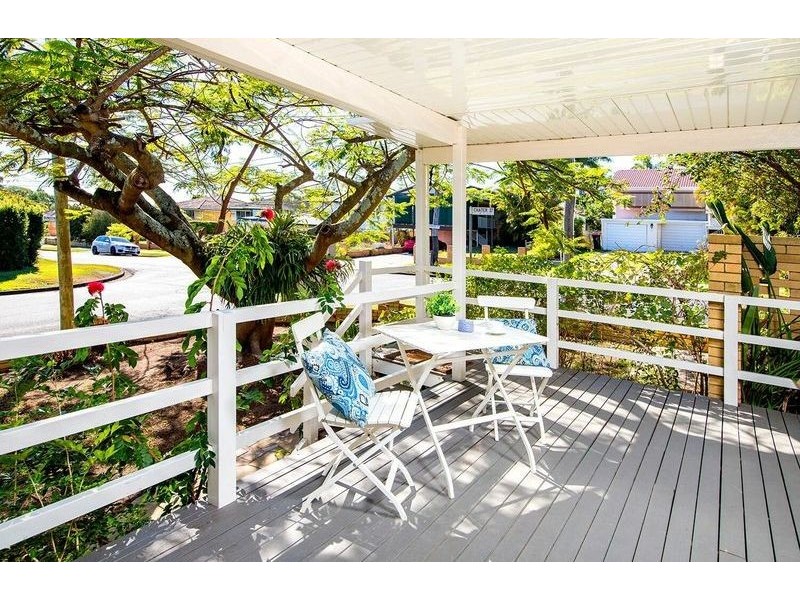 6 Chater Street, Carina QLD 4152