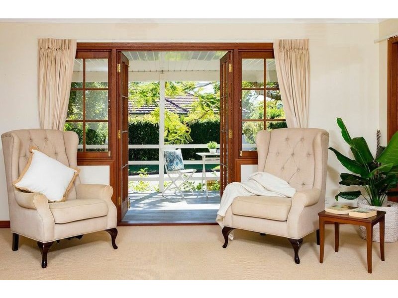 6 Chater Street, Carina QLD 4152