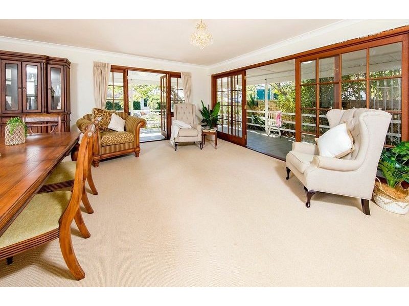 6 Chater Street, Carina QLD 4152