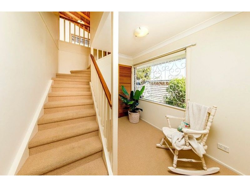 6 Chater Street, Carina QLD 4152