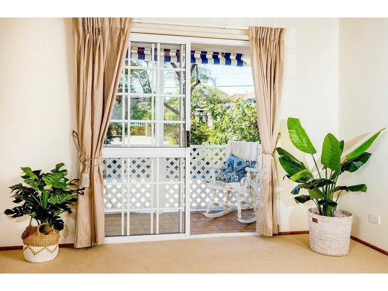 6 Chater Street, Carina QLD 4152