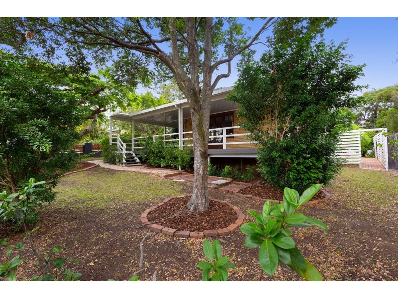 6 Chater Street, Carina QLD 4152