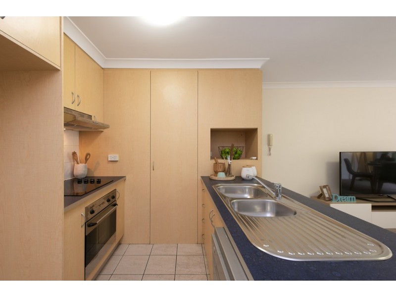 3/53 Knowsley Street, Greenslopes QLD 4120