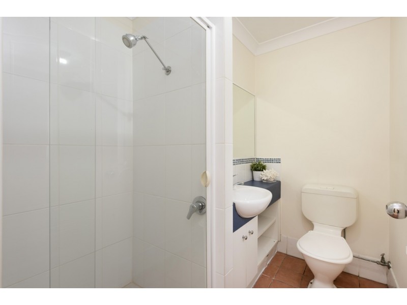 3/53 Knowsley Street, Greenslopes QLD 4120