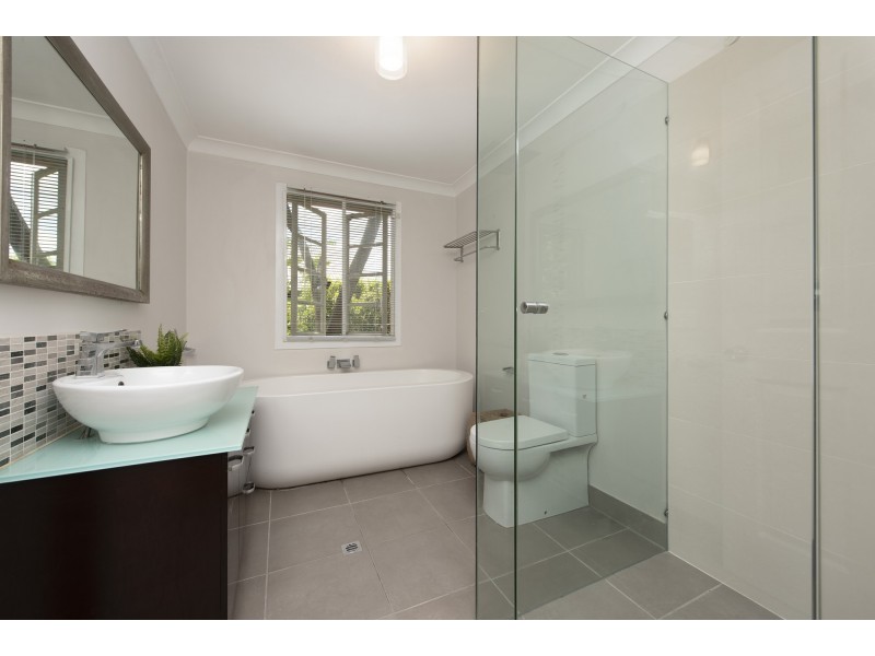 64 Summerville street, Carina Heights QLD 4152
