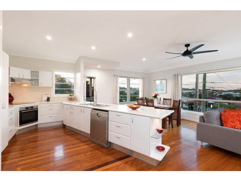 80 Broadway Street, Carina QLD 4152