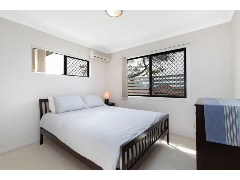 6/8 Cambridge Street, Carina Heights QLD 4152
