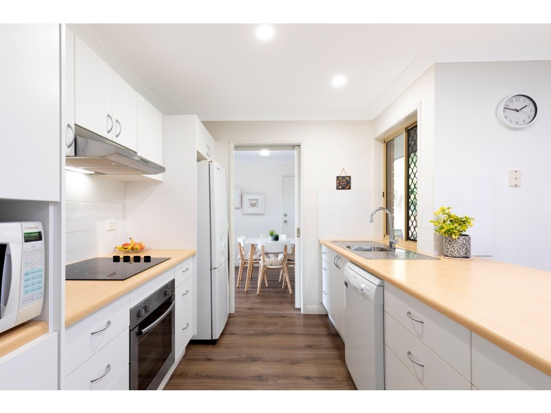 2 Carl Jung Court, Victoria Point QLD 4165