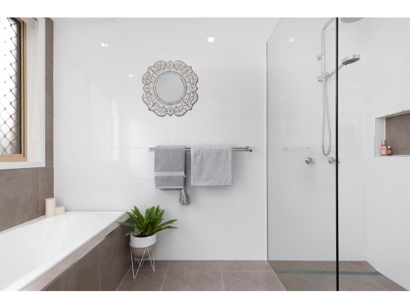 2 Carl Jung Court, Victoria Point QLD 4165