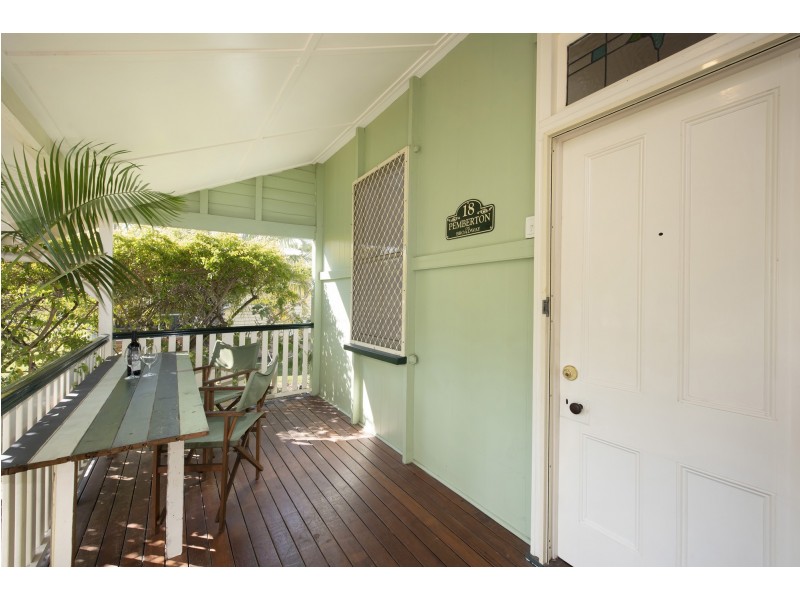 18 Broadway Street, Carina QLD 4152