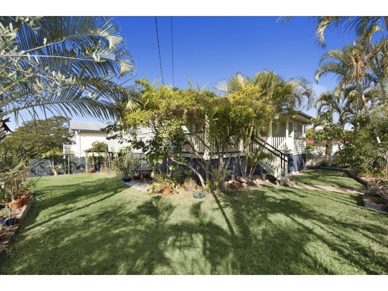 18 Broadway Street, Carina QLD 4152