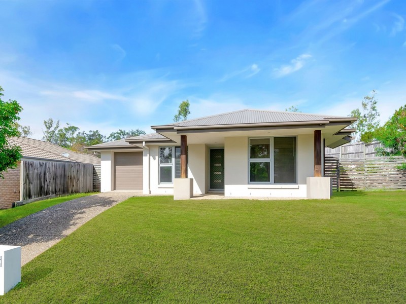 82 Goundry Drive, Holmview QLD 4207