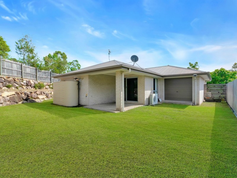 82 Goundry Drive, Holmview QLD 4207