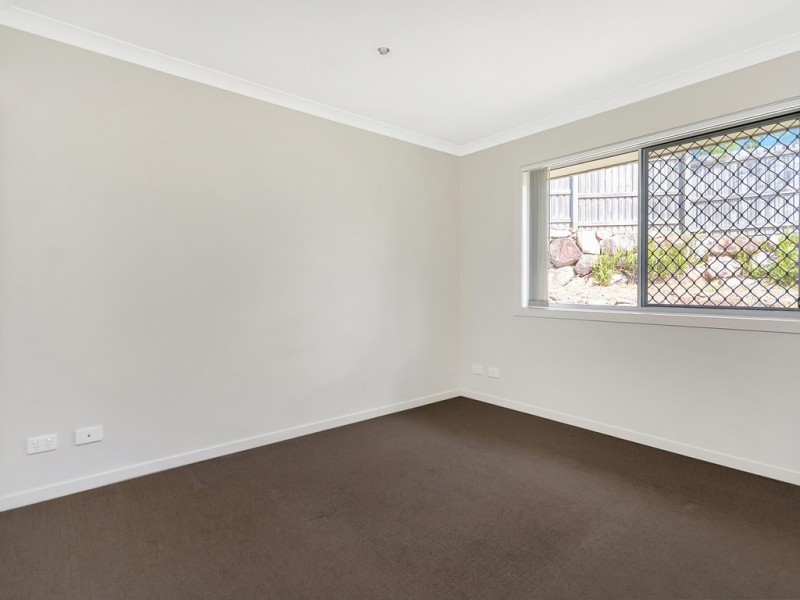 82 Goundry Drive, Holmview QLD 4207