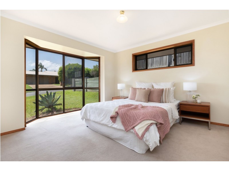 4 Cumbria Court, Belmont QLD 4153