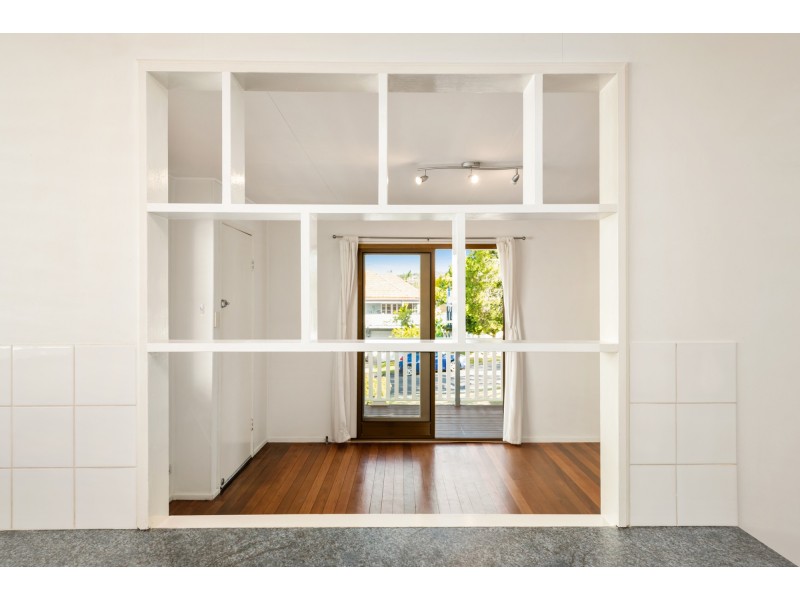 26 First Street, Camp Hill QLD 4152