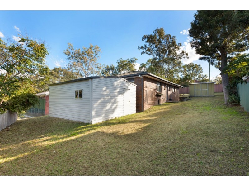 4 Ara Street, Camp Hill QLD 4152
