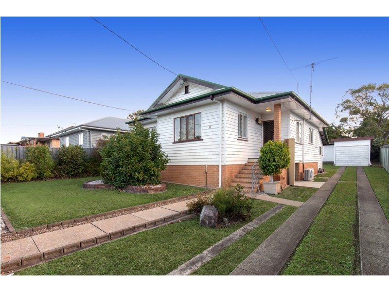 28 Chesney Street, Carina QLD 4152