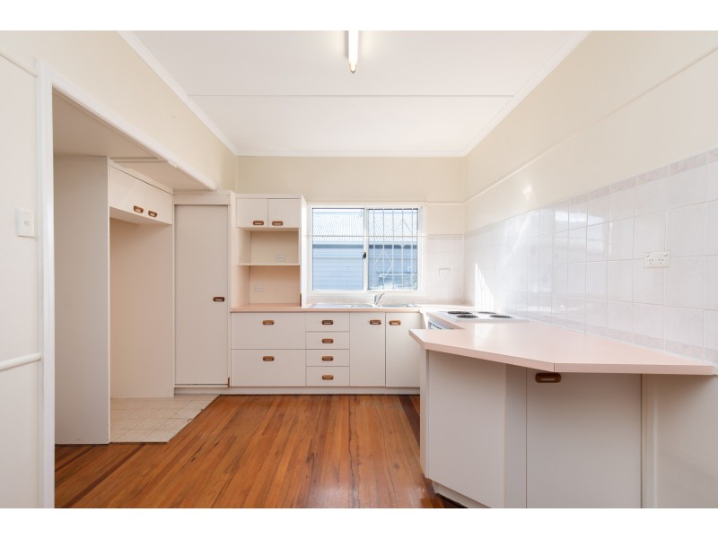 28 Chesney Street, Carina QLD 4152