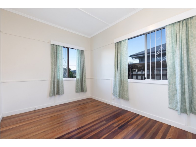 28 Chesney Street, Carina QLD 4152