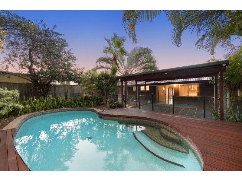 43 Raintree Street, Mansfield QLD 4122