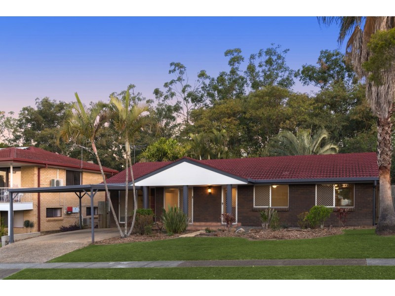 43 Raintree Street, Mansfield QLD 4122
