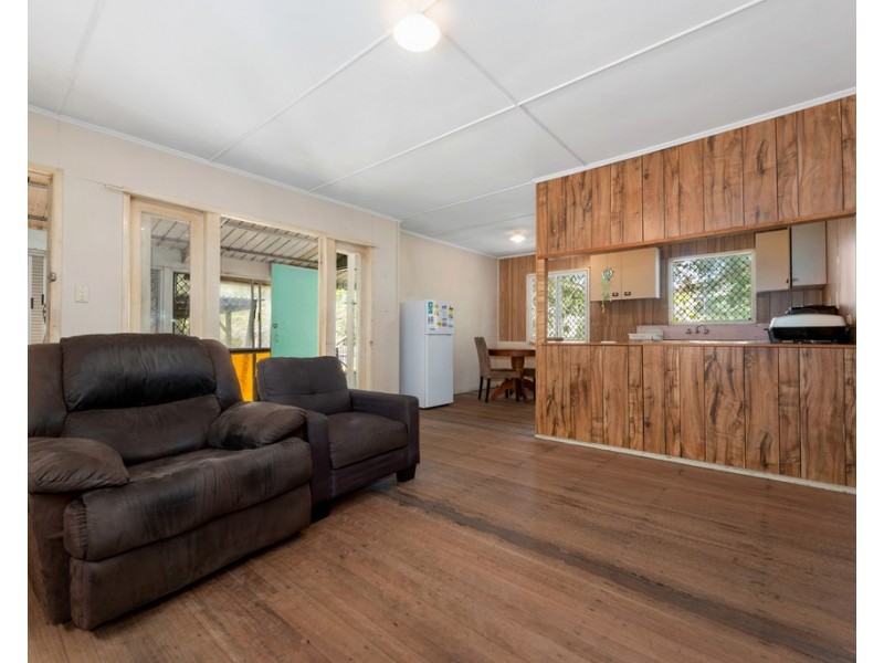 10 Wood Avenue, Carina QLD 4152