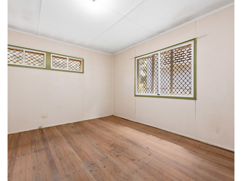 10 Wood Avenue, Carina QLD 4152