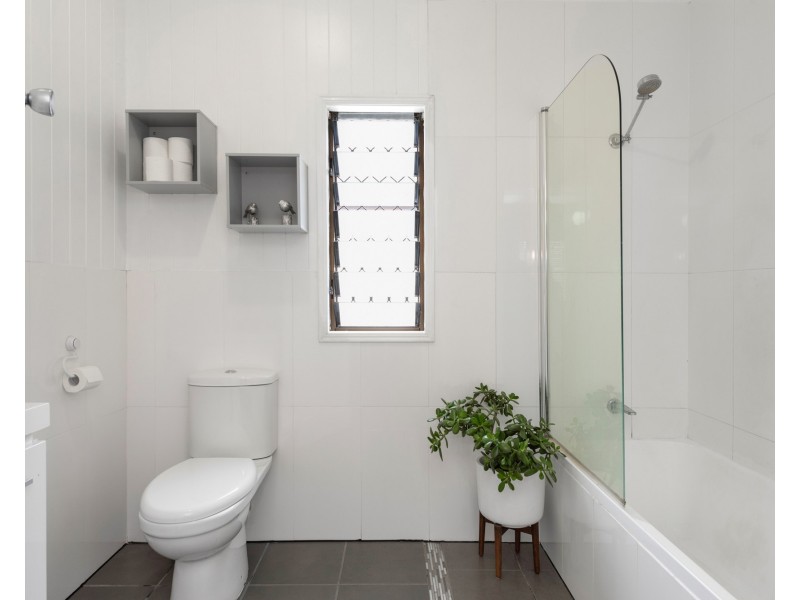 16 Queensport Road, Murarrie QLD 4172