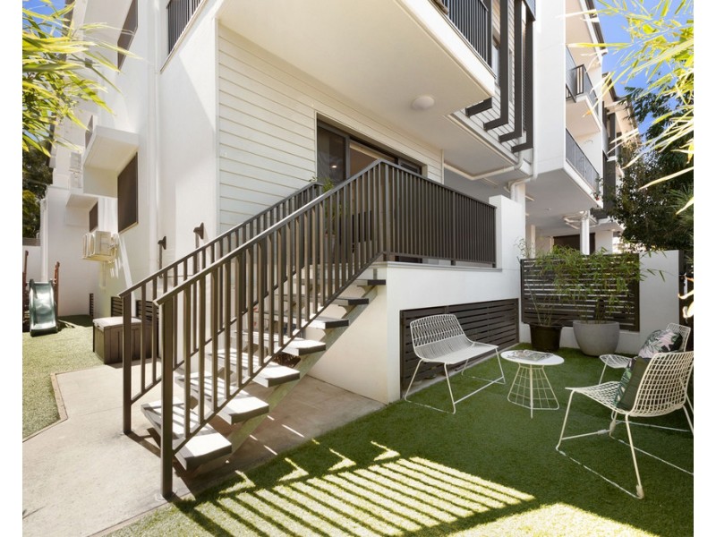 2/14 Pashen Street, Morningside QLD 4170