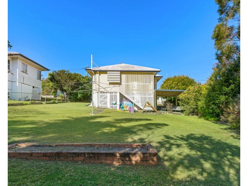 14 Midgley Street, Carina QLD 4152